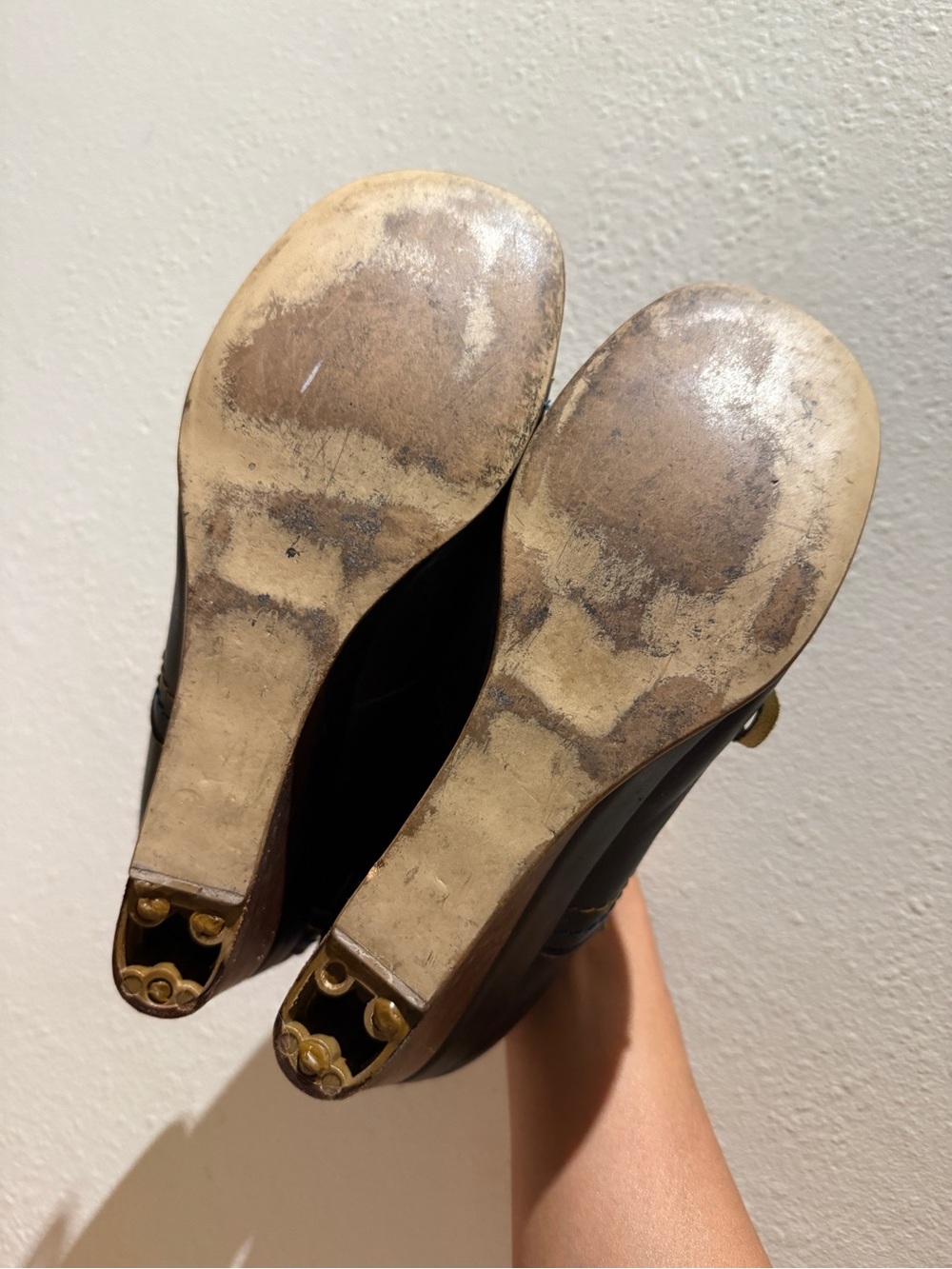 Fly London Wedge Shoes w Ankle Strap - Heel Needs Repair - Picture 10 of 11